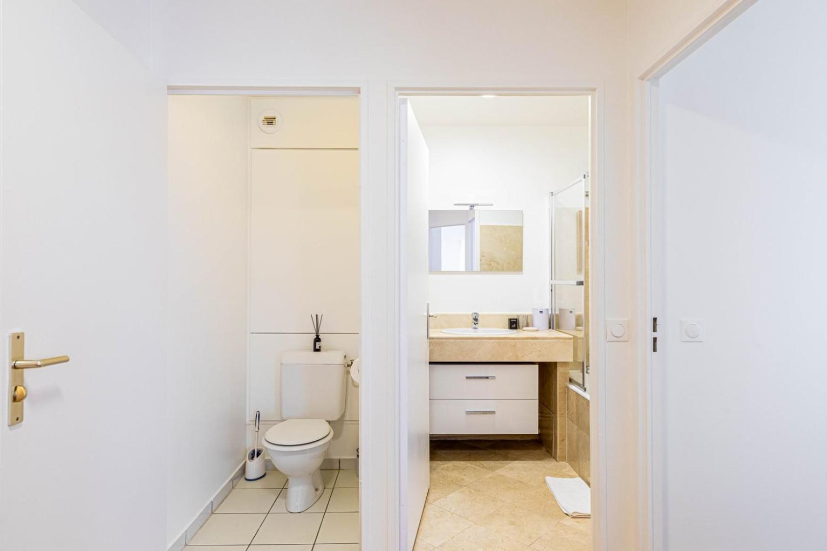 Guestready - Charming Family Duplex With A Terrace Appartement Paris